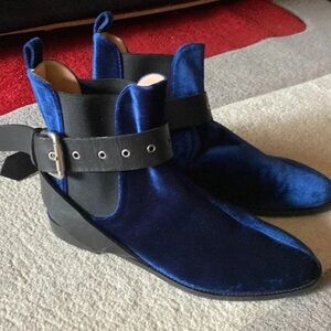 MONSE women Midnight Blue Velvet Boots size 9 no box